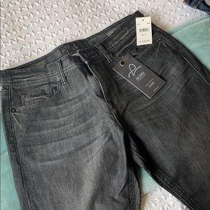 DL1961 Men’s Jeans Never Worn New With Tags